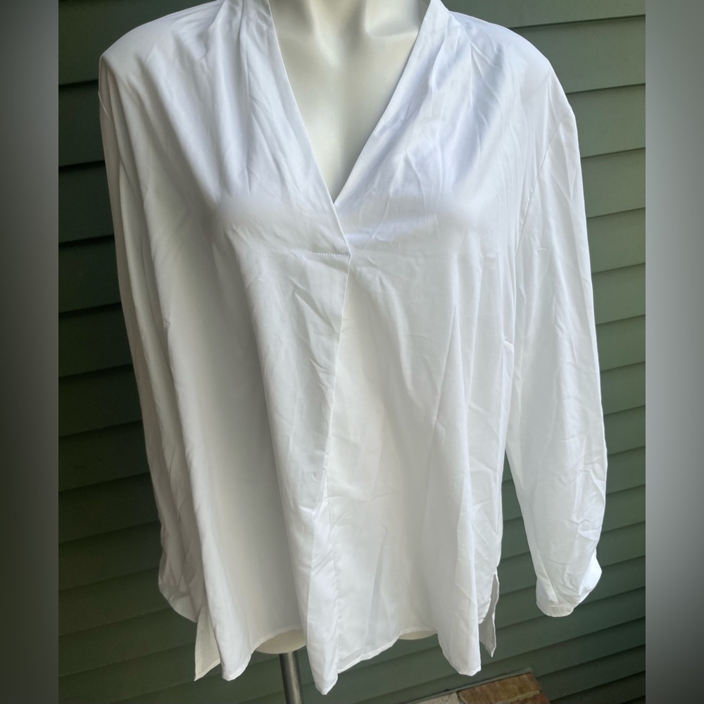 Elegant White Coolibar Women's Sun Protective Blouse